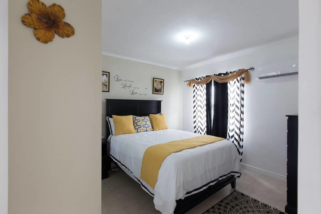 The Brompton'S Luxury Apartment Kingston Exterior photo